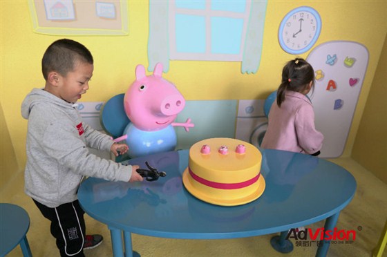 PEPPA PIG“嗨”佩欢乐港 畅玩嘉年华——南京六合欢乐港小猪佩奇美陈展