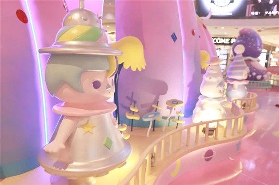天津大悦城PUCKY夏日丛林梦境场景美陈展