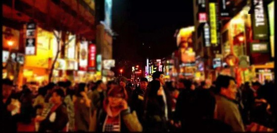 “全民摆摊”终成现实，城市“夜经济”满血复活！