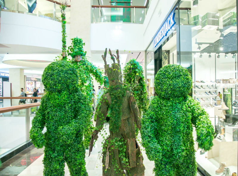 迪拜Burjuman购物中心森林主题美陈展