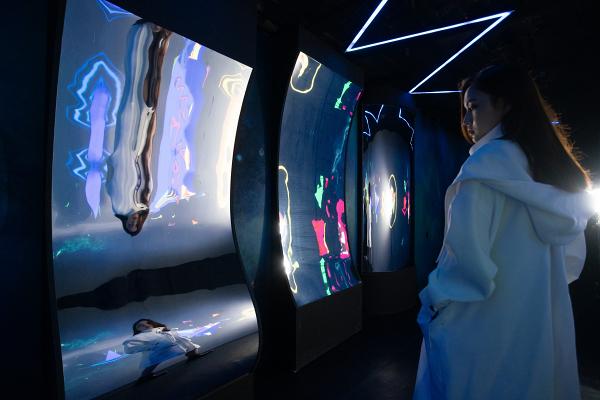 香港the pulse商场“秘密星球”场景美陈升级展