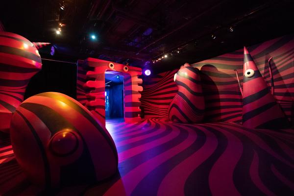 香港the pulse商场“秘密星球”场景美陈升级展