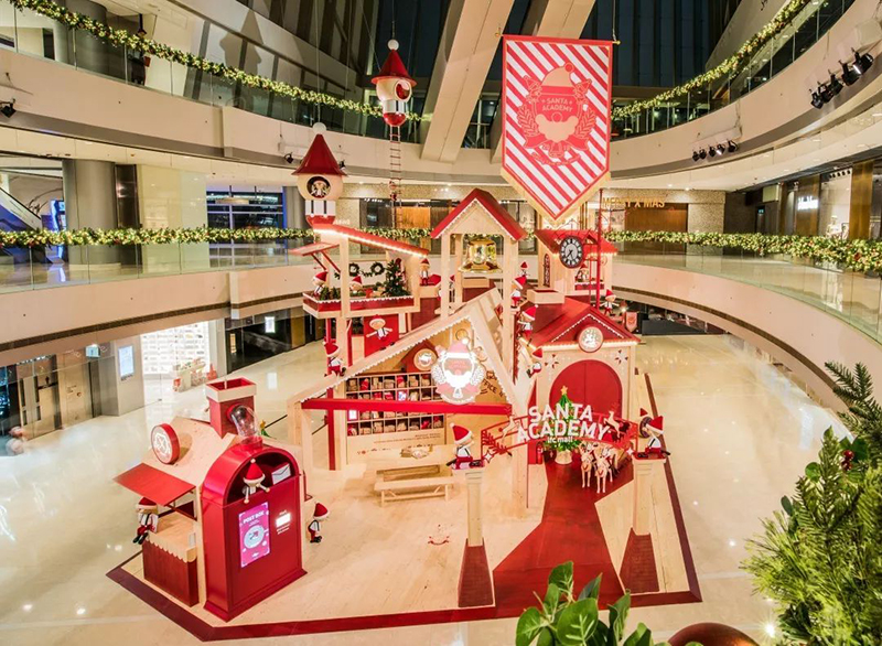 香港ifc商场Santa Academy 圣诞老人学院美陈展