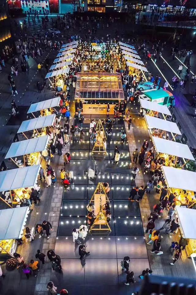 “全民摆摊”终成现实，城市“夜经济”满血复活！