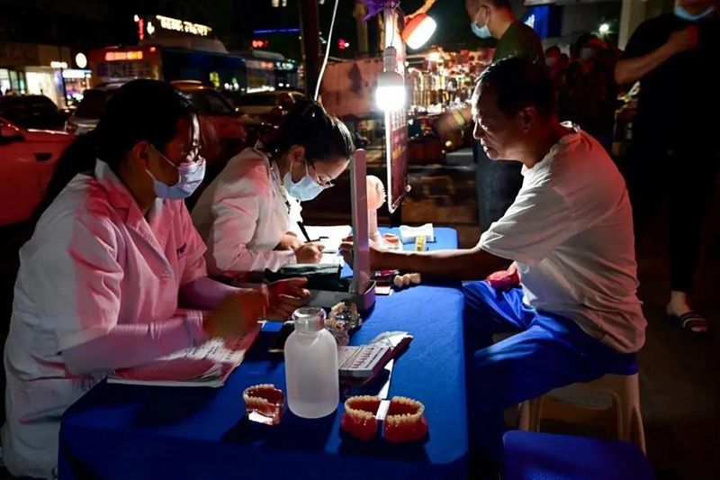 “全民摆摊”终成现实，城市“夜经济”满血复活！