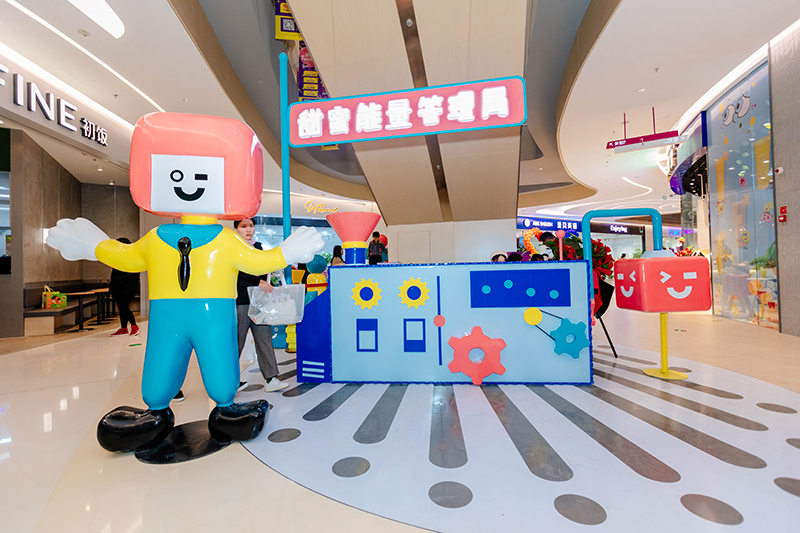 无锡万科「方糖FUNTOWN」开业街区美陈包装